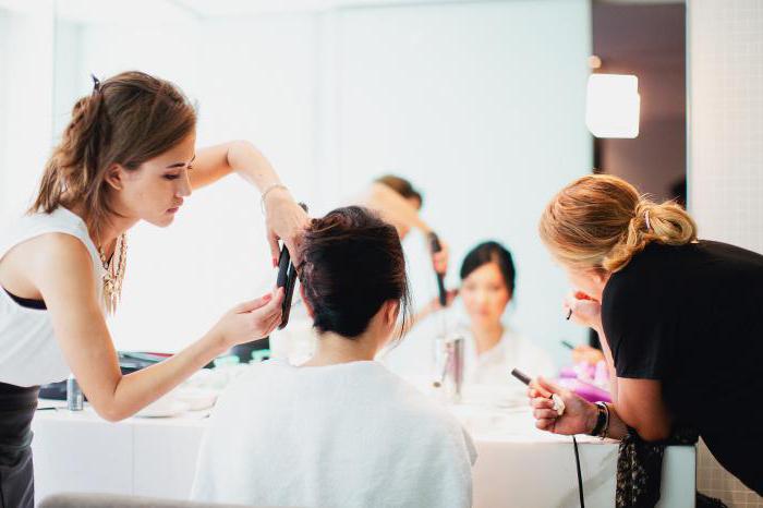 Stylist-parrucchiere: caratteristiche della professione, formazione