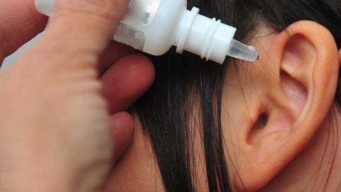 Infiammazione dell'orecchio: trattamento, sintomi e cause
